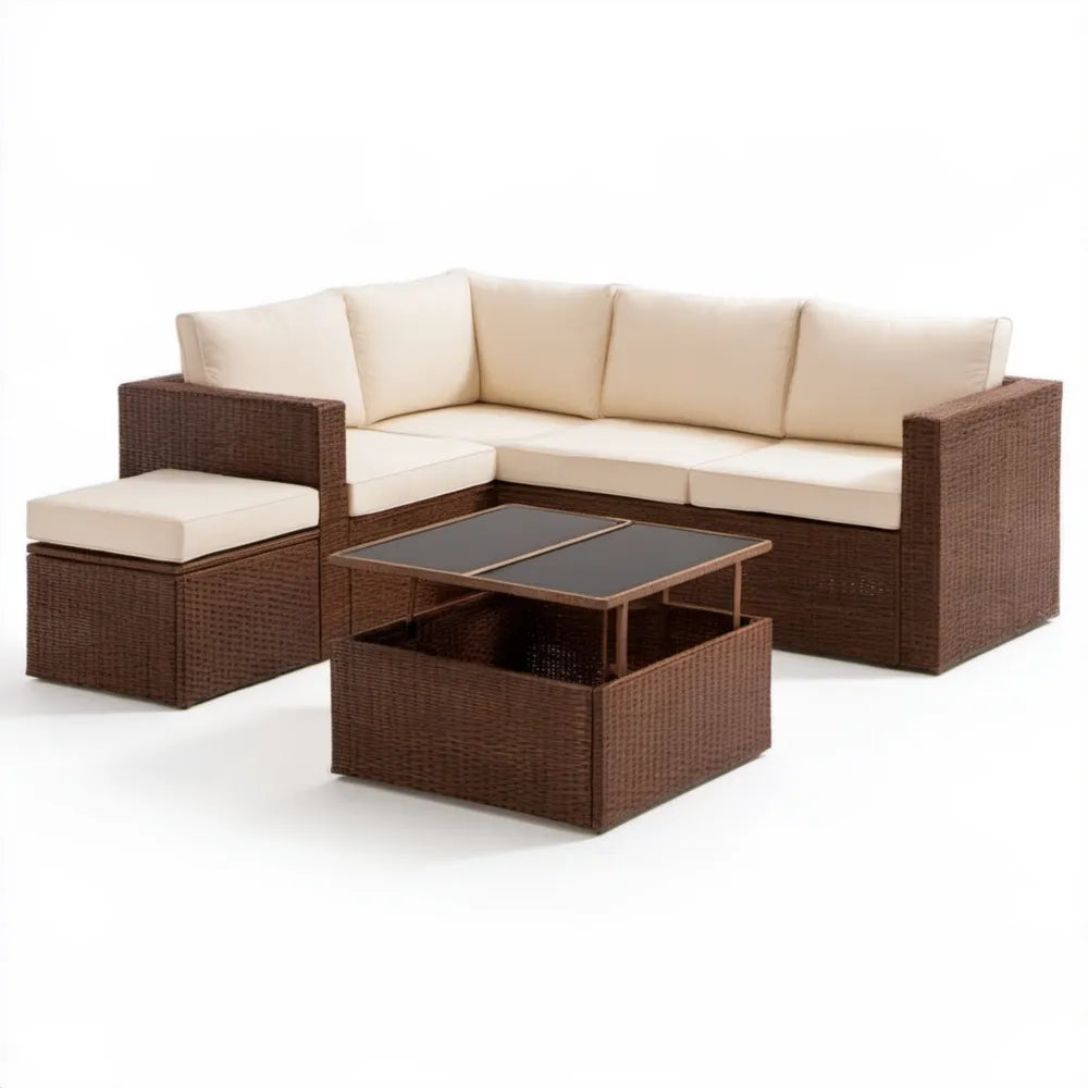 Brązowy zestaw ogrodowy z technorattanu z kremowymi poduszkami, sofa narożna 220 × 150 cm, pufa i stolik